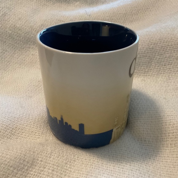 Starbucks Chicago Coffee Mug 16 oz Global Icon City Collectors Series 2012 - Picture 3 of 8
